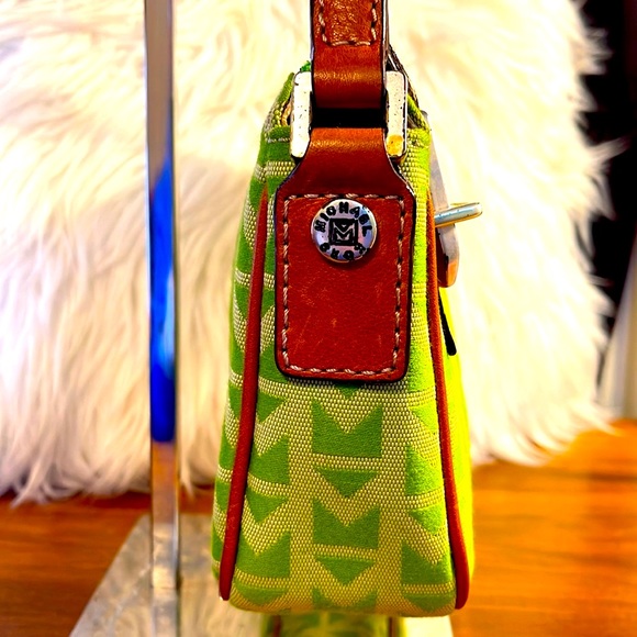 Michael Kors Women Purse in Green - Picture 3 of 13